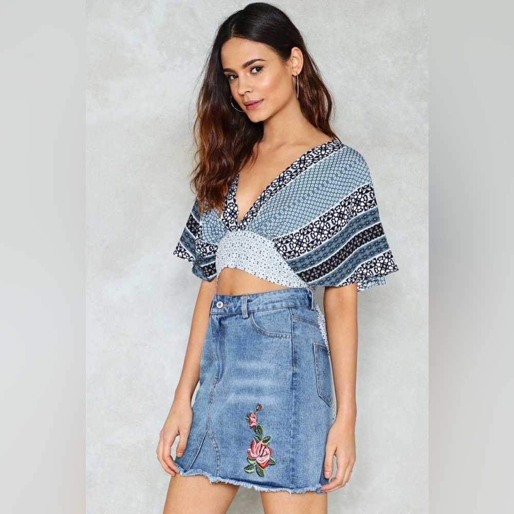 Boho & Paisley Print Tie Open Back Crop Top